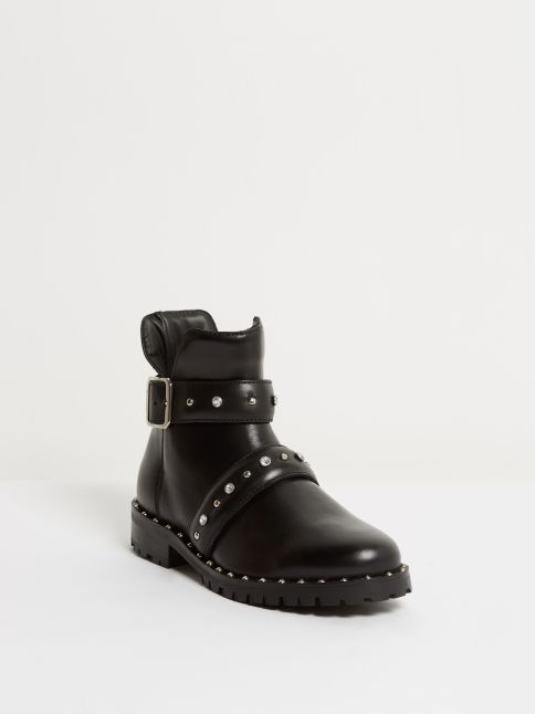 Kingsley Saffire Shoes with Studs nature black front view