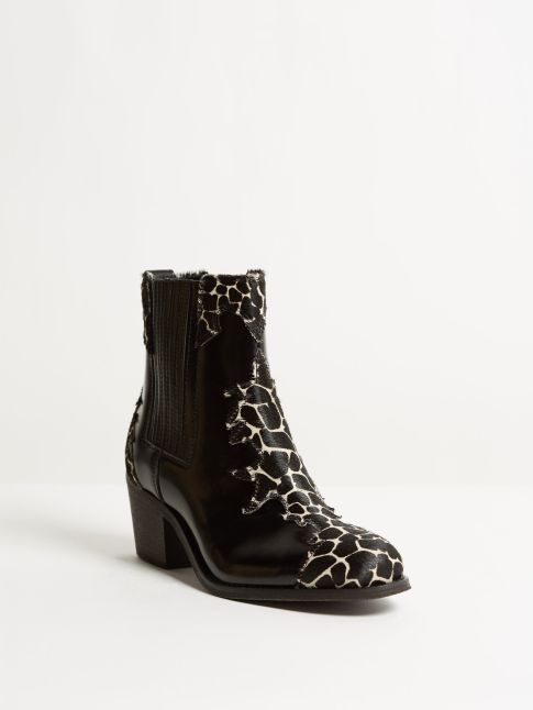 Kingsley Lydia Short Boot uragano black giraffe front view