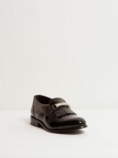 Kingsley Jade College patent black, silver front view 