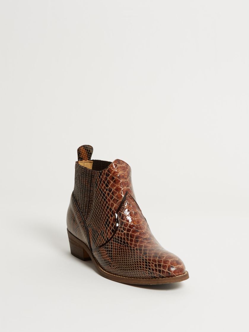 Kingsley Claudia Short Boots python special brown front view