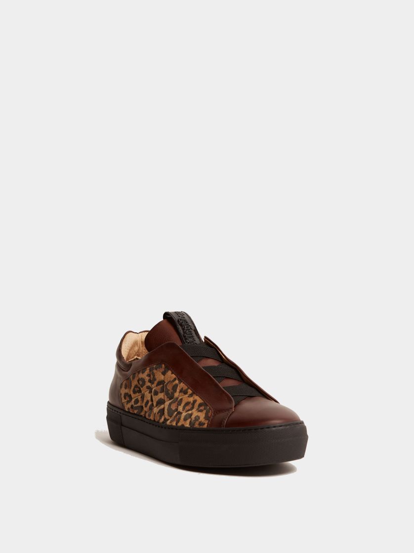 Kingsley Cross Sneakers brown soft leather, jaguar front view