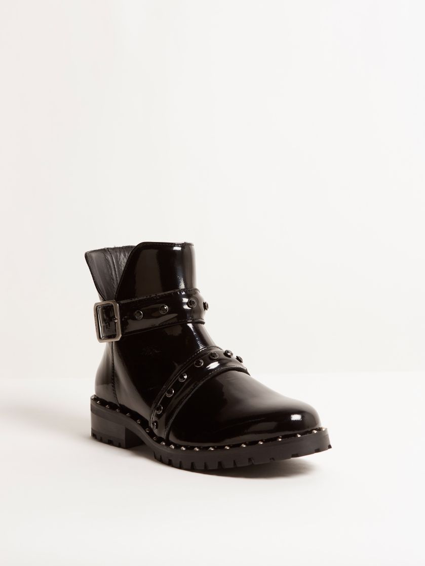 Kingsley Saffire Shoes with Swarovski patent black front view